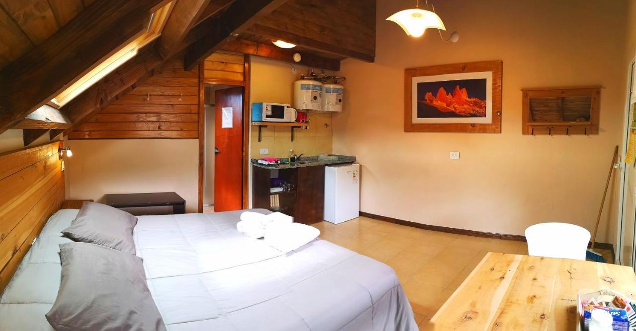 Campo Base Aparts El Chaltén Habitación foto